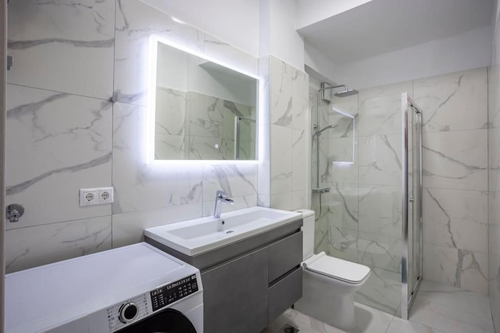Karolou Ntil- Ground Floor Suite Солун Екстериор снимка